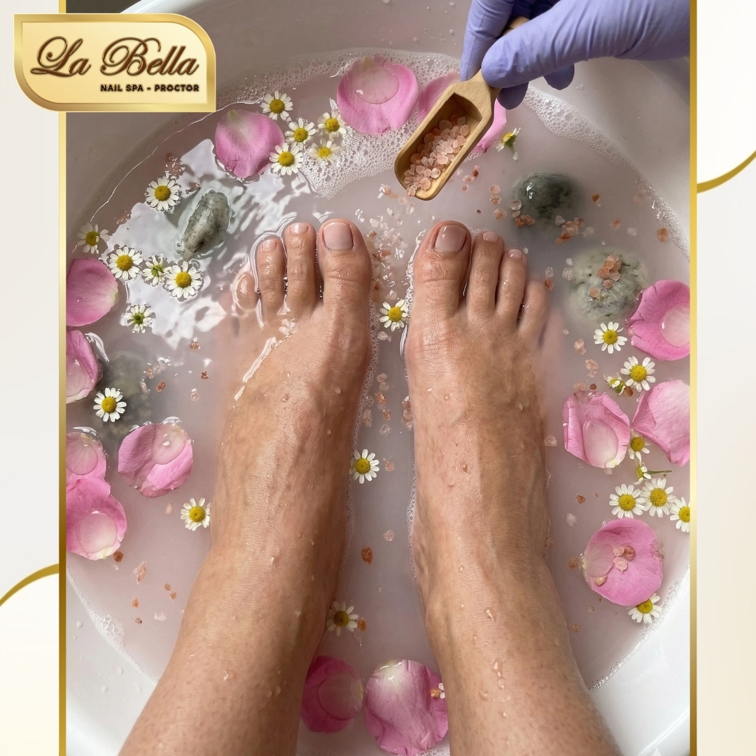 La Bella Nail Spa Proctor (2)